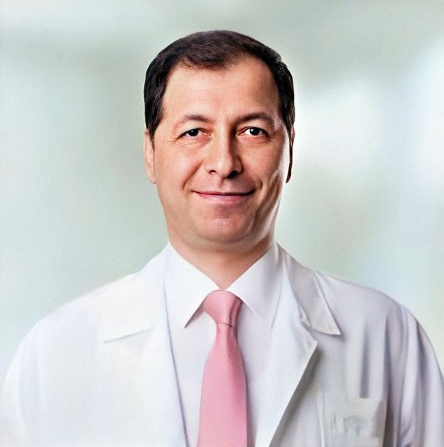 Op. Dr. Muzaffer Öztürk